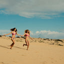 Top 5 Destinos de Costa en España para Viajar con Amigas